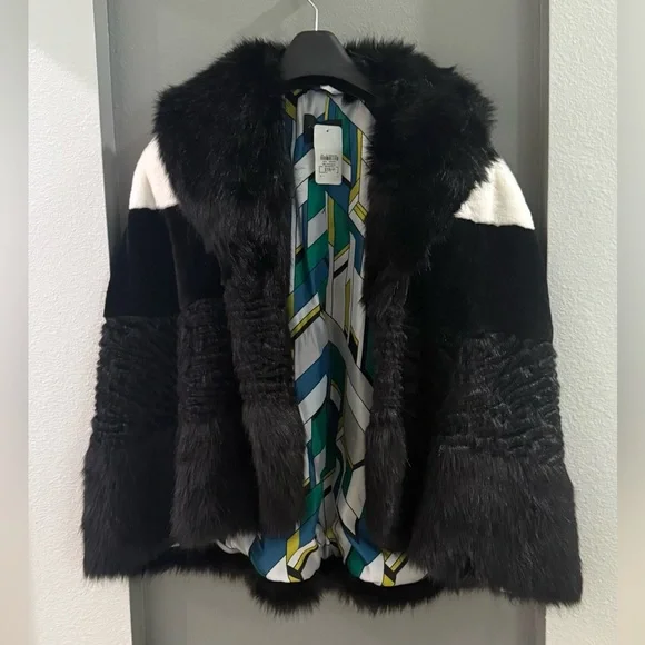 Celest Bibhu “Murder on The Orient Express” Faux fur cape. Limited Edition NWT